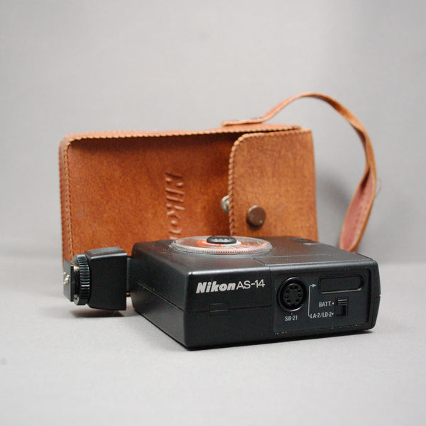 Nikon Macro Speedlight SB21 and AS14 Controller Used Excellent P Camera Trading Company