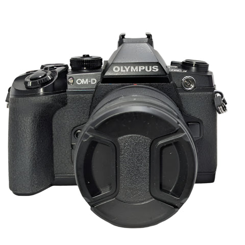 Olympus OM-D E-M1 16mp Mirrorless Micro-4/3 digital camera w/ 40-150 Zoom Lens