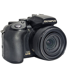 Olympus SP-570UZ Ultra Zoom Camera – 10MP, 20× Zoom, Dual IS, EVF