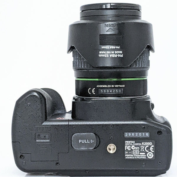 SMC Pentax K200D 10MP Digital Camera w/ 18-55 lens box and software Shutter count <9000