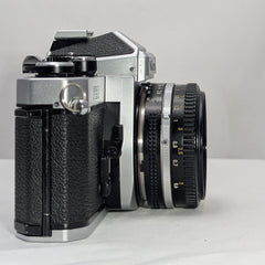 Chrome Nikon FE2 35mm Film Camera w. Nikkor50mm f1.8 lens