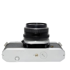 Pentax K1000 35mm film camera w/ 50/2 lens
