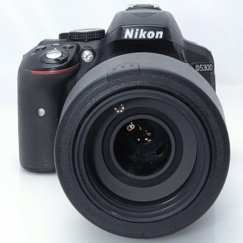 Nikon D5300 24MP  APS-C  DSLR w/ 55-300mm  4.5=5.6 G ED DX VR lens , <4500 shutter count; Mint
