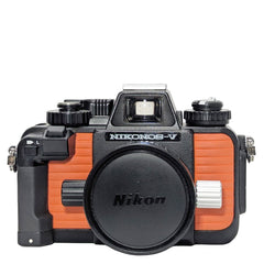 Nikonos V 35mm Underwater Camera with Nikkor 35mm f/2.5 Lens — Mint Condition