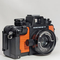 Nikonos V 35mm Underwater Camera with Nikkor 35mm f/2.5 Lens — Mint Condition